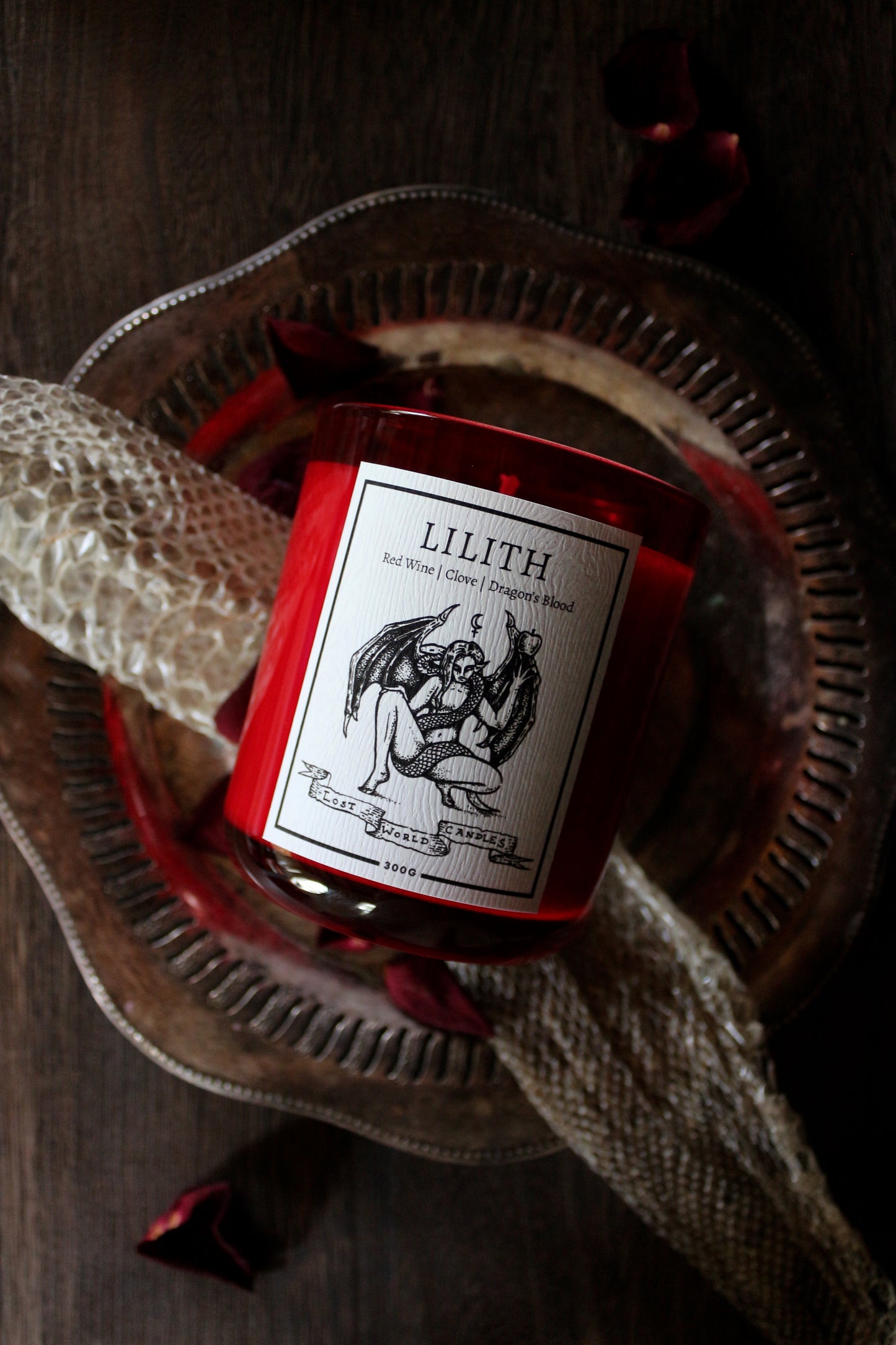 Lilith (BLACK JAR) | 350g Candle